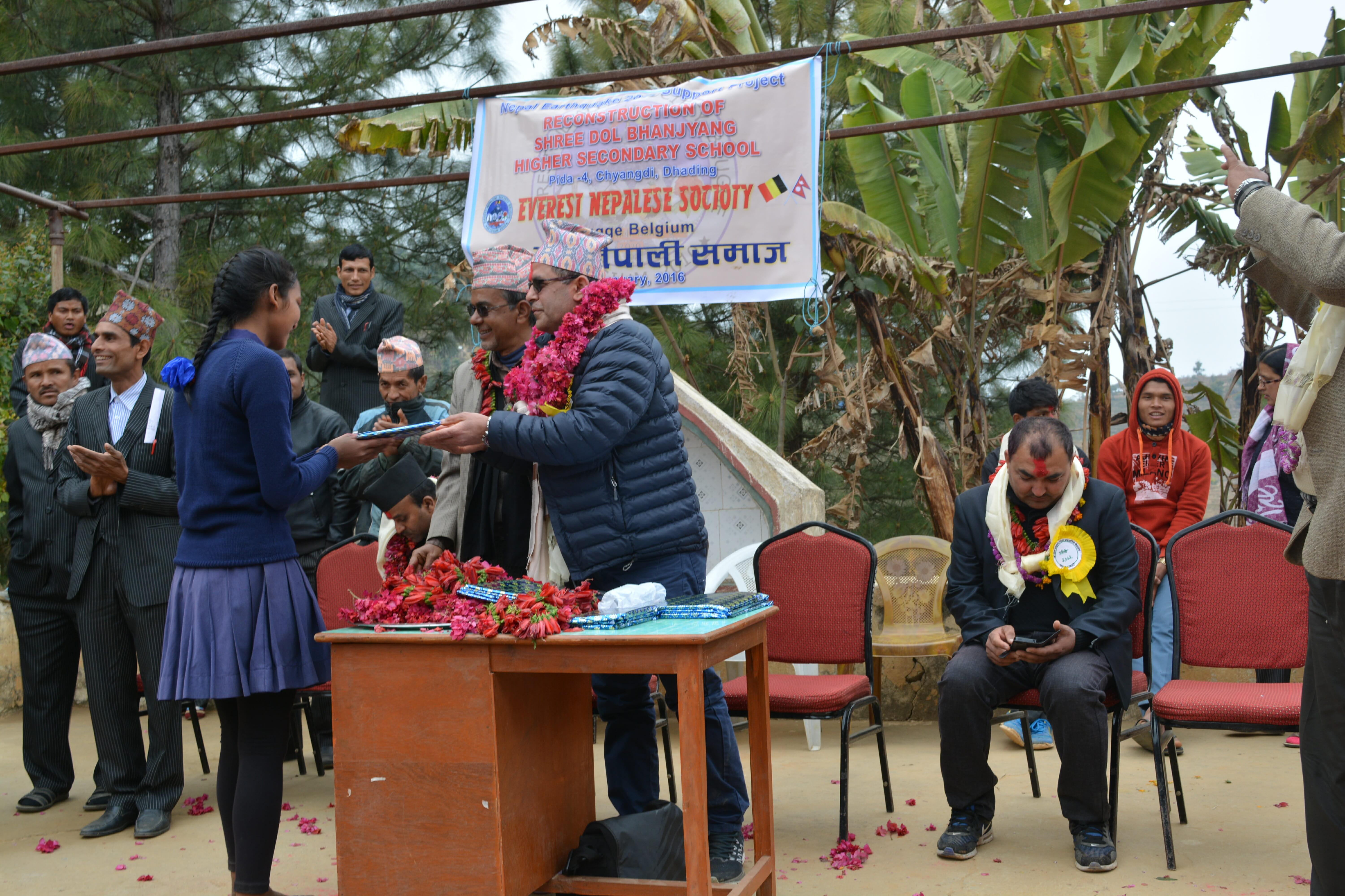25/04/2016, Nepal: 1 jaar na de aardbeving