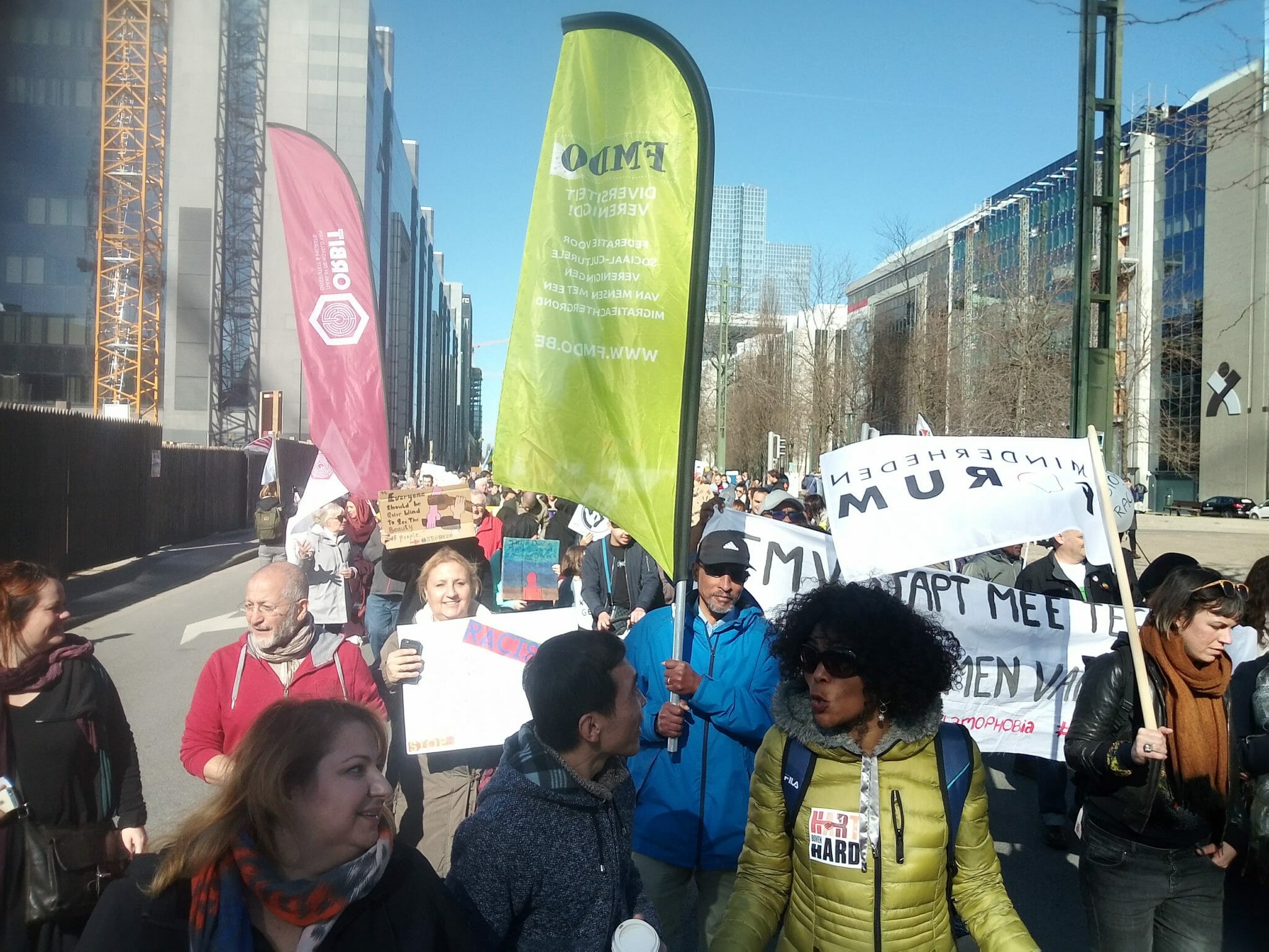 FMDO betoogt tegen racisme