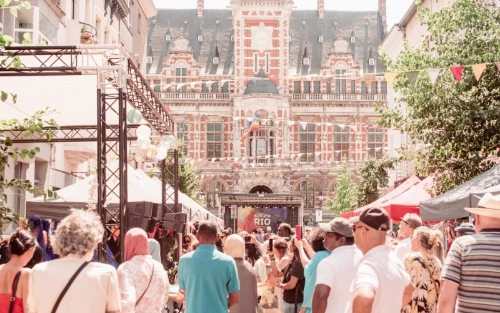 Borgerrio met de FMDO-Wereldmarkt in de Eliaertsstraat